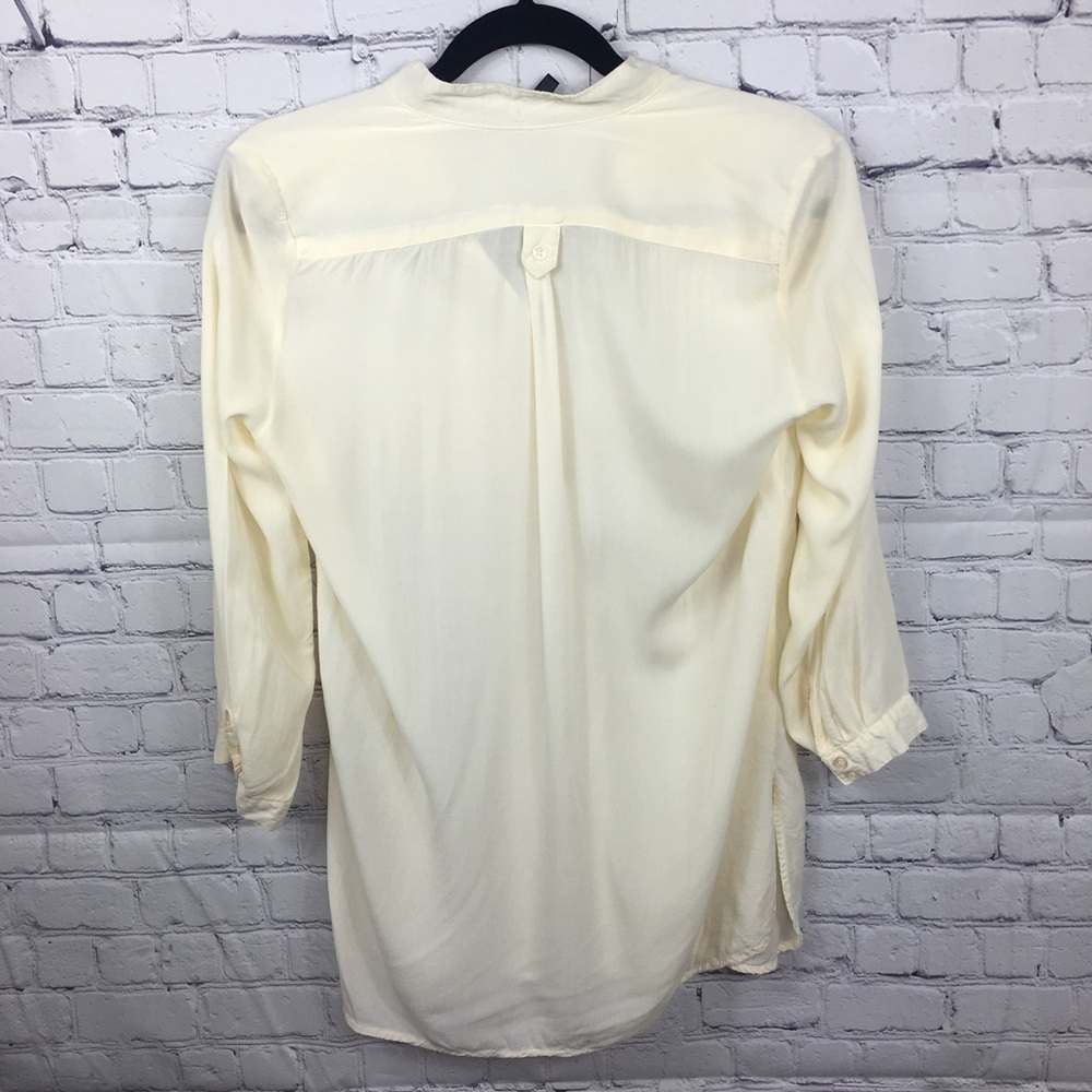 Cream Women’s Pullover Blouse Roll Tab Sleeve M - Picture 2 of 5